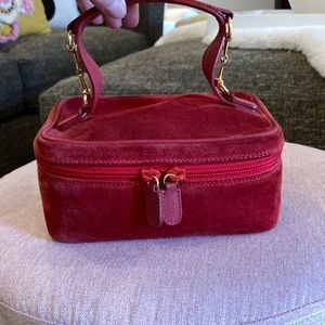 Vintage Suede Gucci Make up Case ♥️
